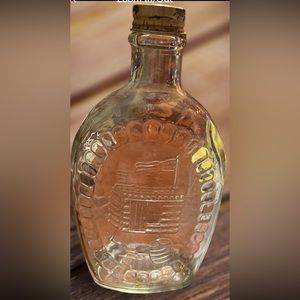 Log cabin glass bottle bicentennial 1996 bottle with gap
